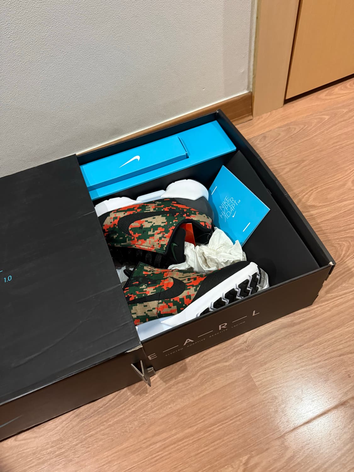 나이키 HyperAdapt 1.0  US10 상품이미지1