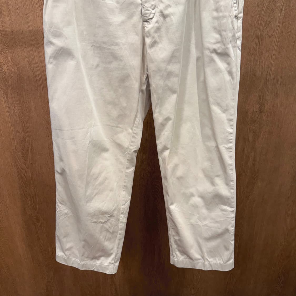 버버리 런던 코튼 팬츠 밴딩 로고 자수 디테일 스트레이트핏 베이지 상품이미지5