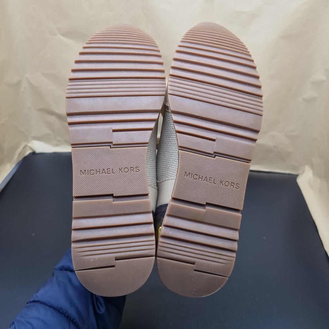 마이클코어스 여성스니커즈 245 상품이미지4