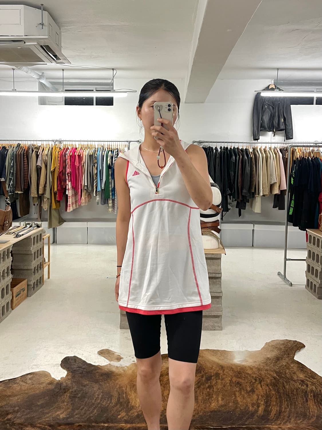 ADIDAS sleeveless hood top 아디다스 슬리브리스 후드 상품이미지3