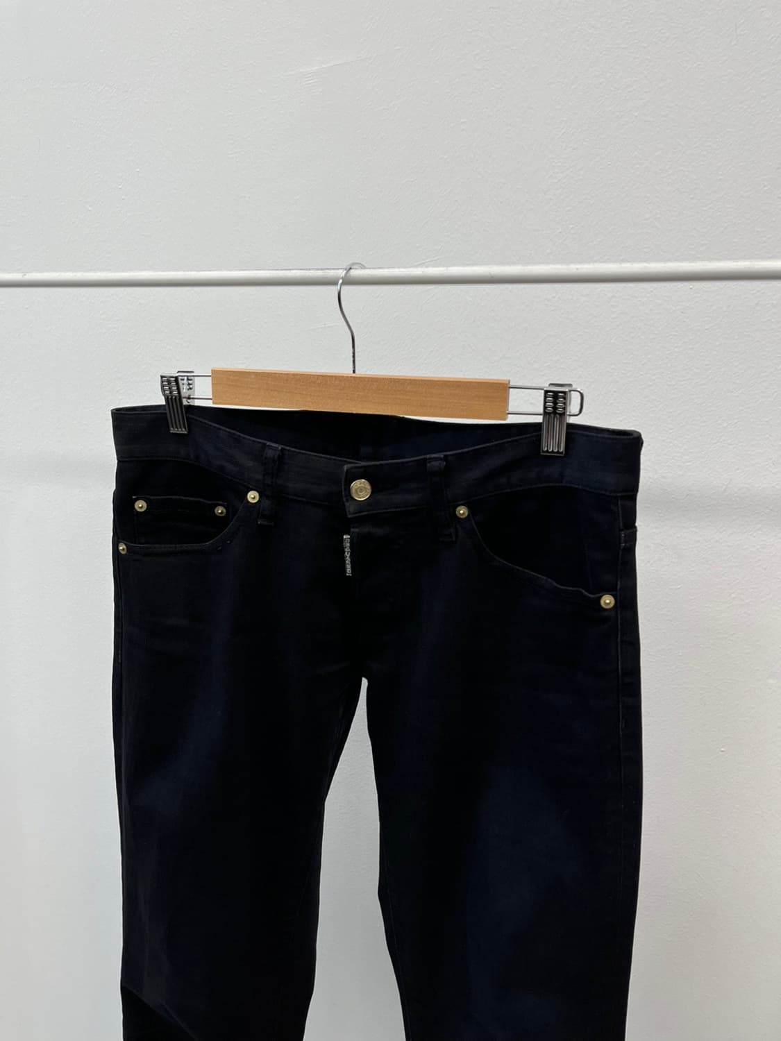 32)  디스퀘어드 금장 흑청데님  상품이미지2