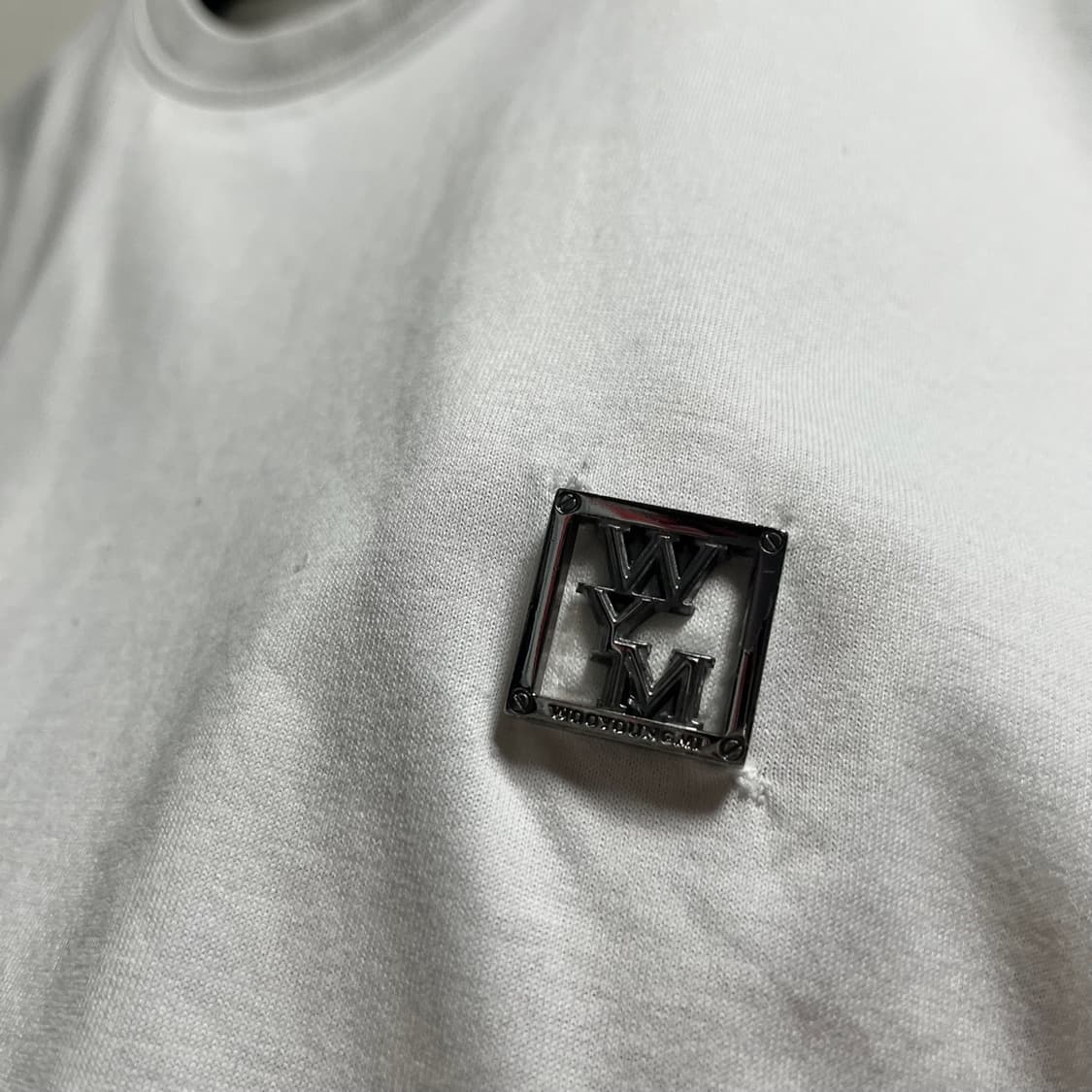 정품 48) 우영미 메탈로고 오버핏 반팔 티셔츠 100 상품이미지4