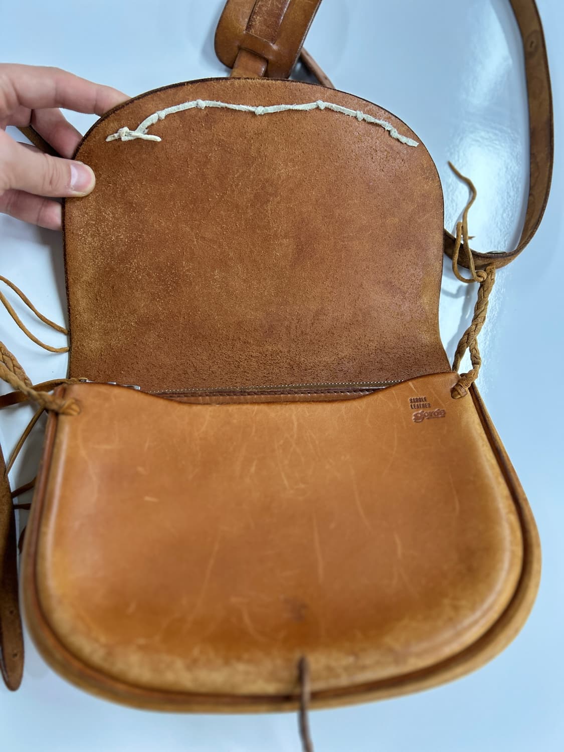 goros 고로스 네츄럴 새들레더 버킷백 7콘초 크로스백 상품이미지7