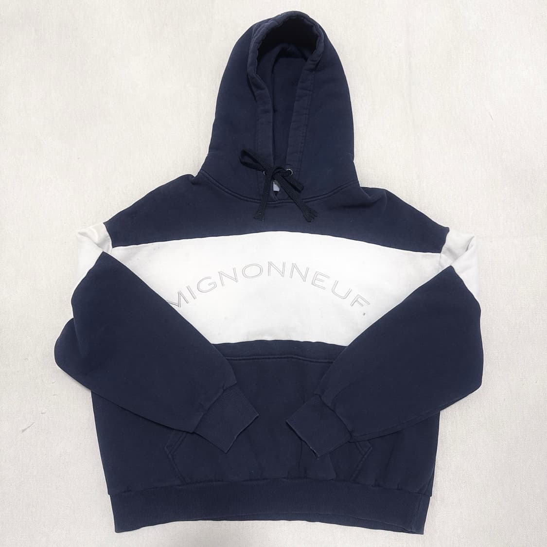 미뇽네프 네이비 후드티 후디 상품이미지1