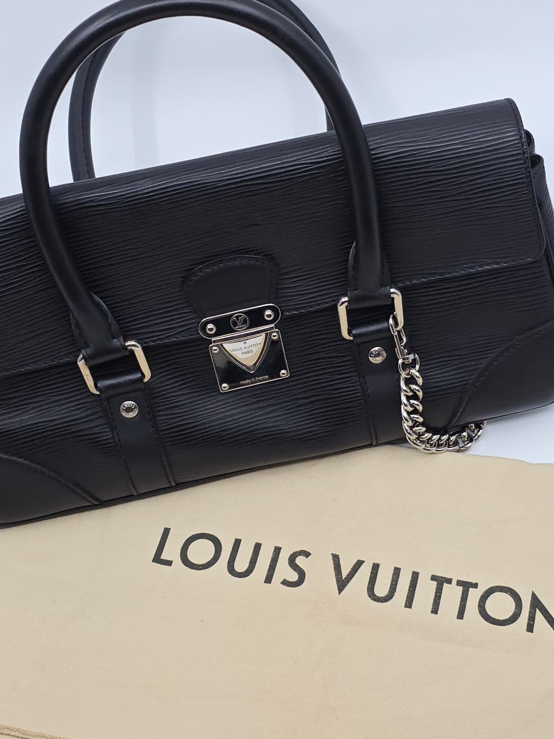 루이비통 에삐 세큐르 pm 토트백 블랙 상품이미지1