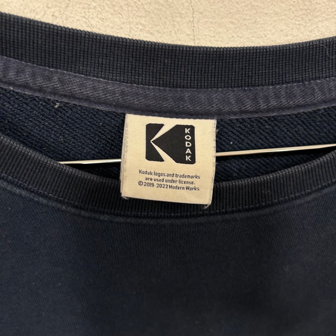 코닥 스몰와펜 헤비코튼 라운드 오버핏 맨투맨 상품이미지3