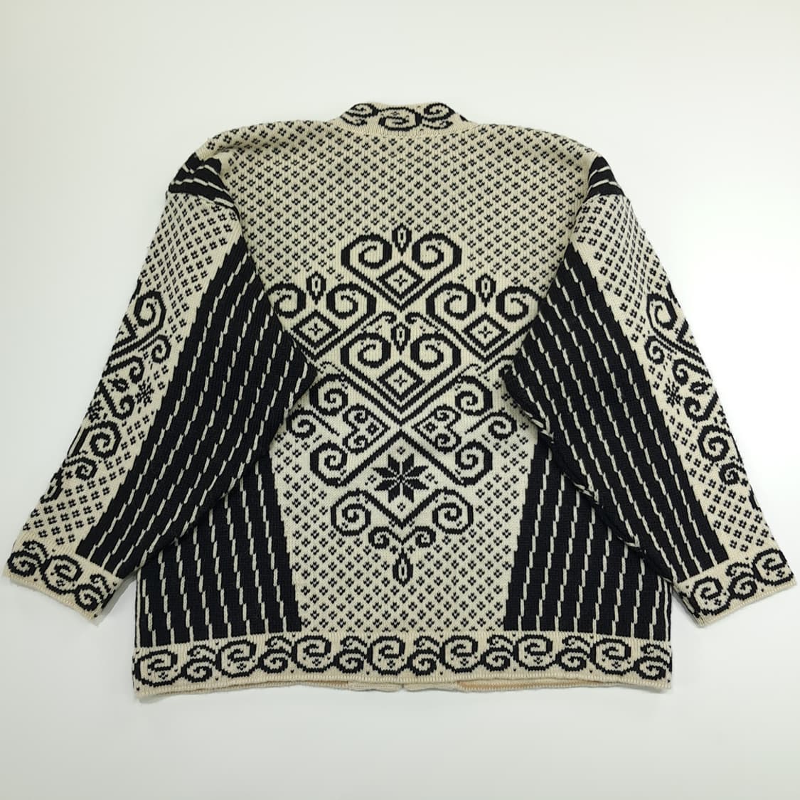 CN958 L Skjaeveland 노르웨이 메이드 전통노르딕 울 가디건 상품이미지7