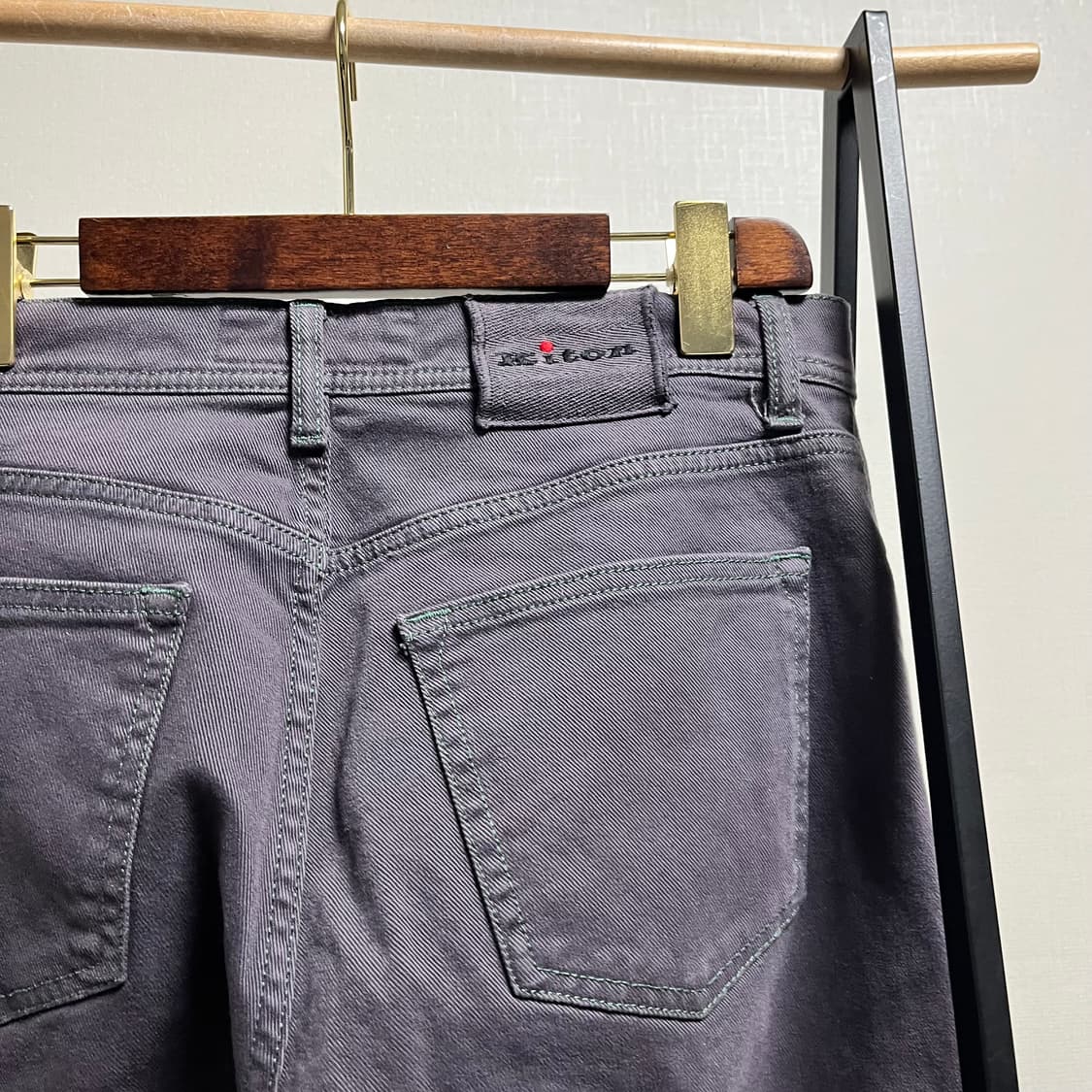 정품 33) 키톤 kiton 코튼 그린스티치 퍼플 팬츠 상품이미지3