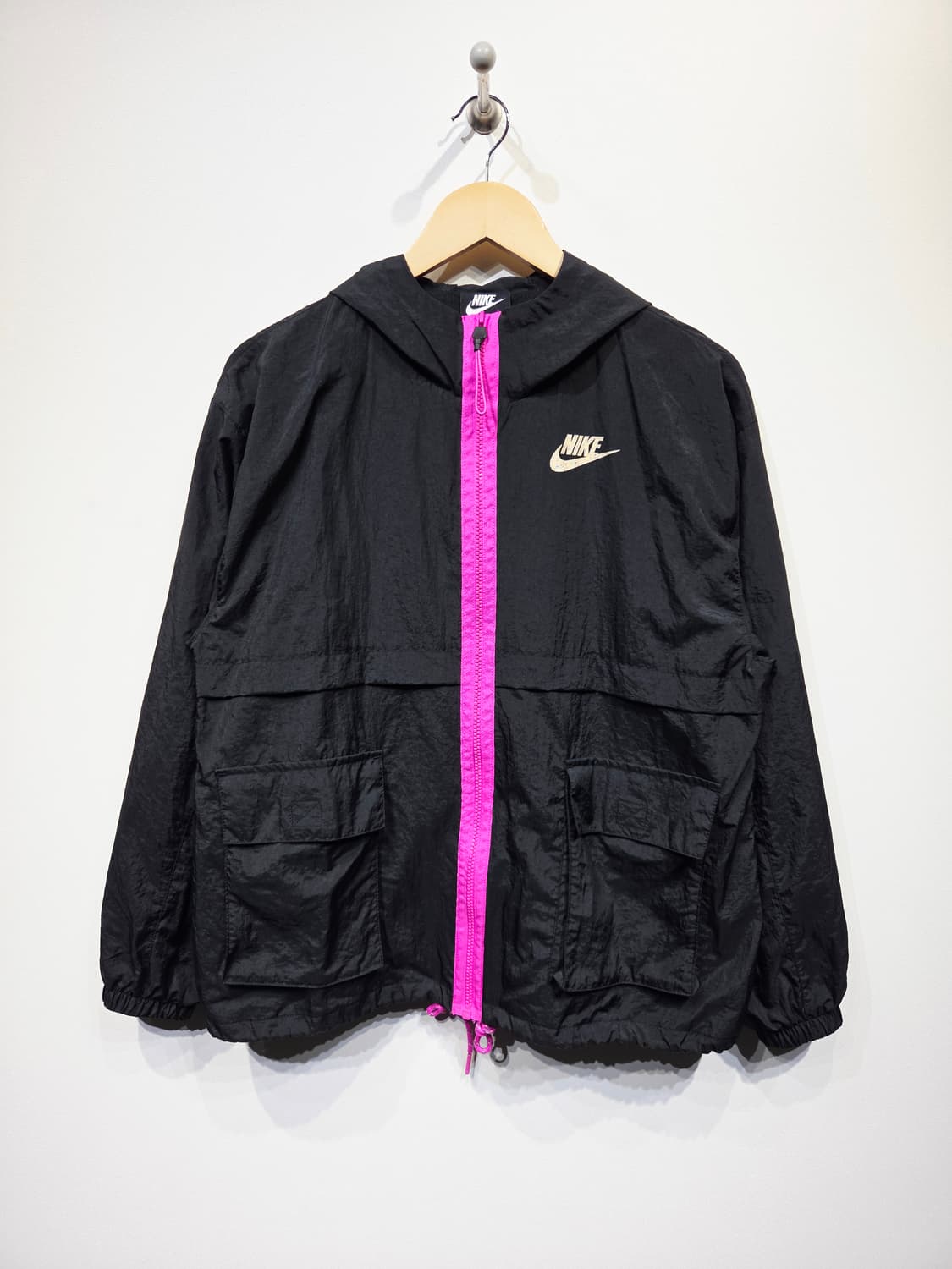 나이키 우먼스 우븐 후드 바람막이 블랙/핑크 상품이미지2