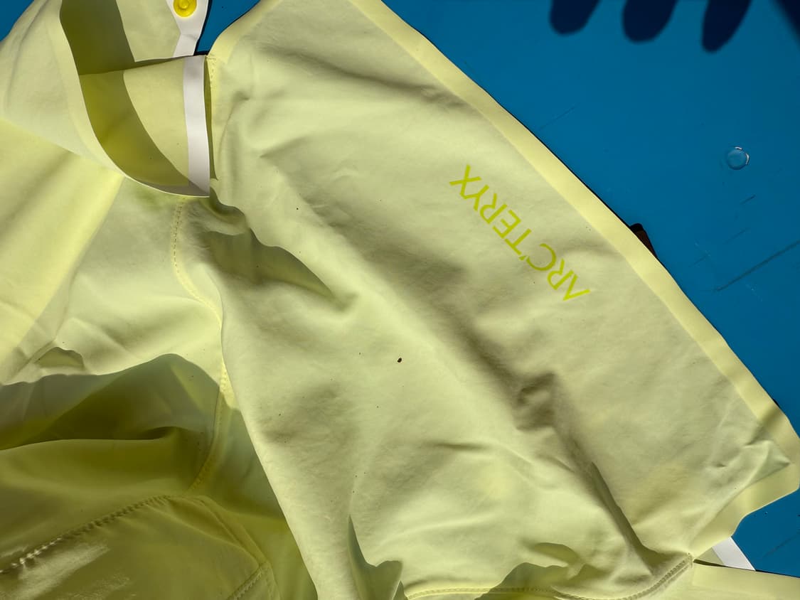 아크테릭스(ARC’TERYX) 시마 5패널 캡 + 라이트 자켓 세트  상품이미지2