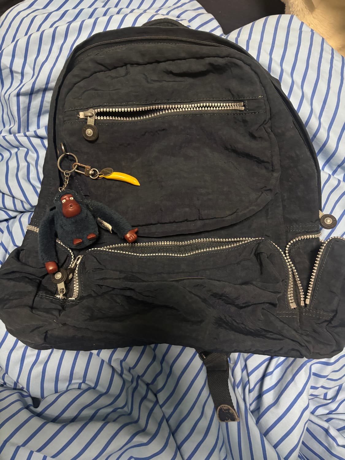 키플링 네이비백팩 + 키링 포함 상품이미지1