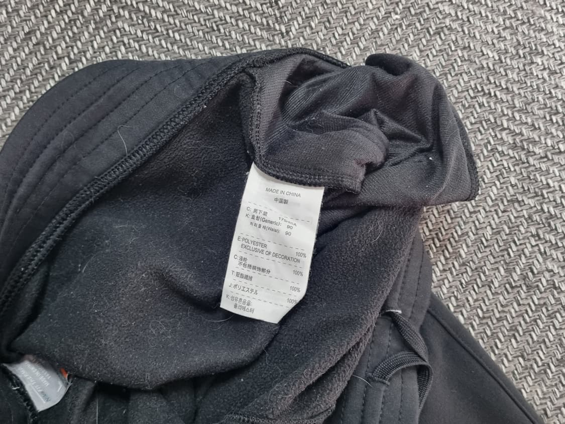 NIKE ACG — 블랙 써멀 트레이닝 팬츠 상품이미지3