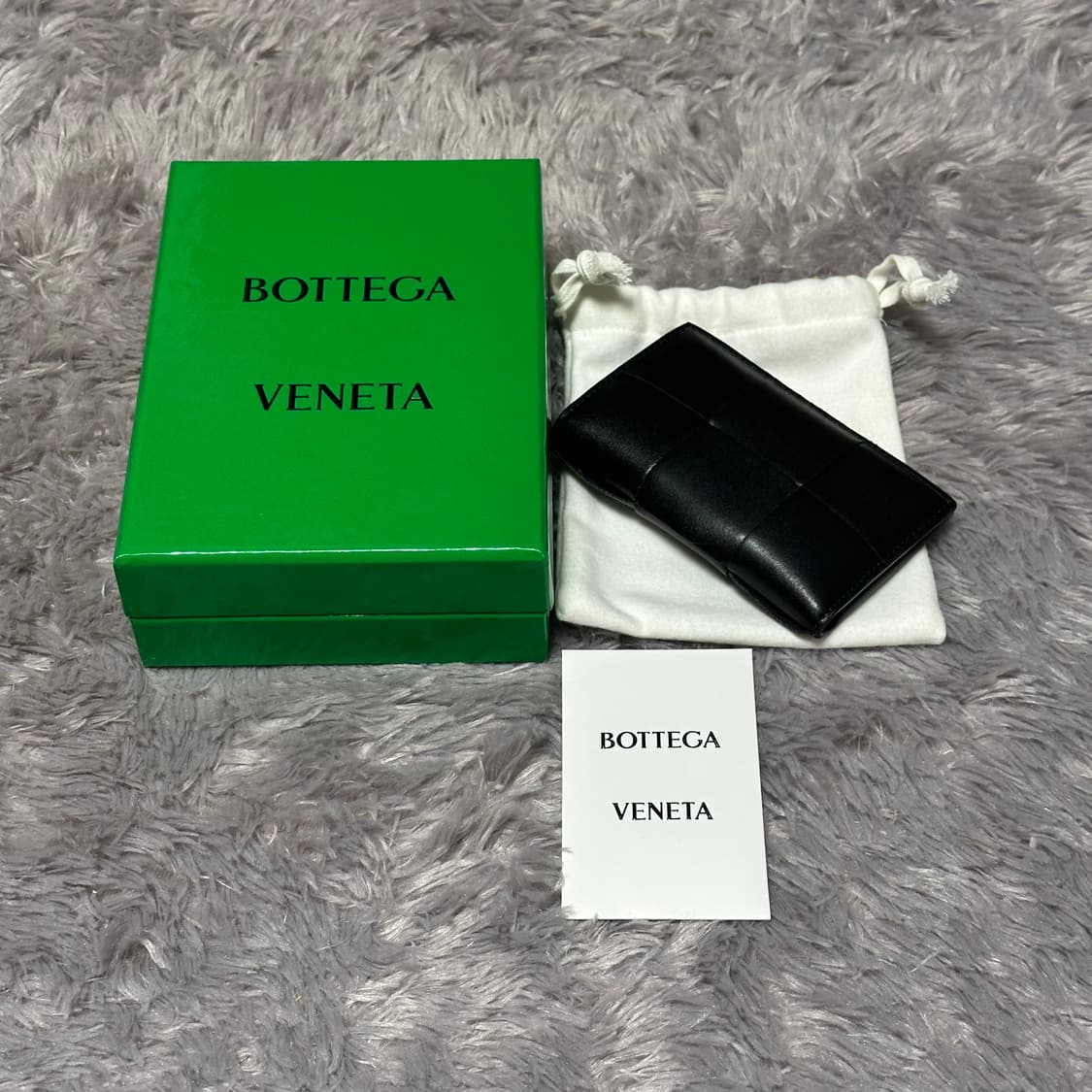 [풀구성] 보테가베네타 맥시 플랩 오거나이저 카드지갑 블랙 상품이미지8