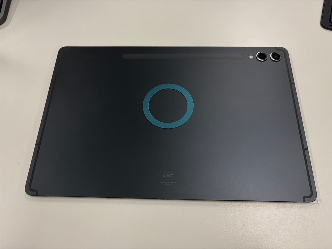 [상태좋음] 갤럭시 탭 S9+ 5G 256GB 블랙 + 정품 키보드 북커 상품이미지3