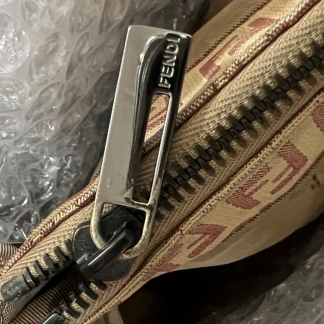 정품 펜디 베이지핑크 쇼퍼백 상품이미지4