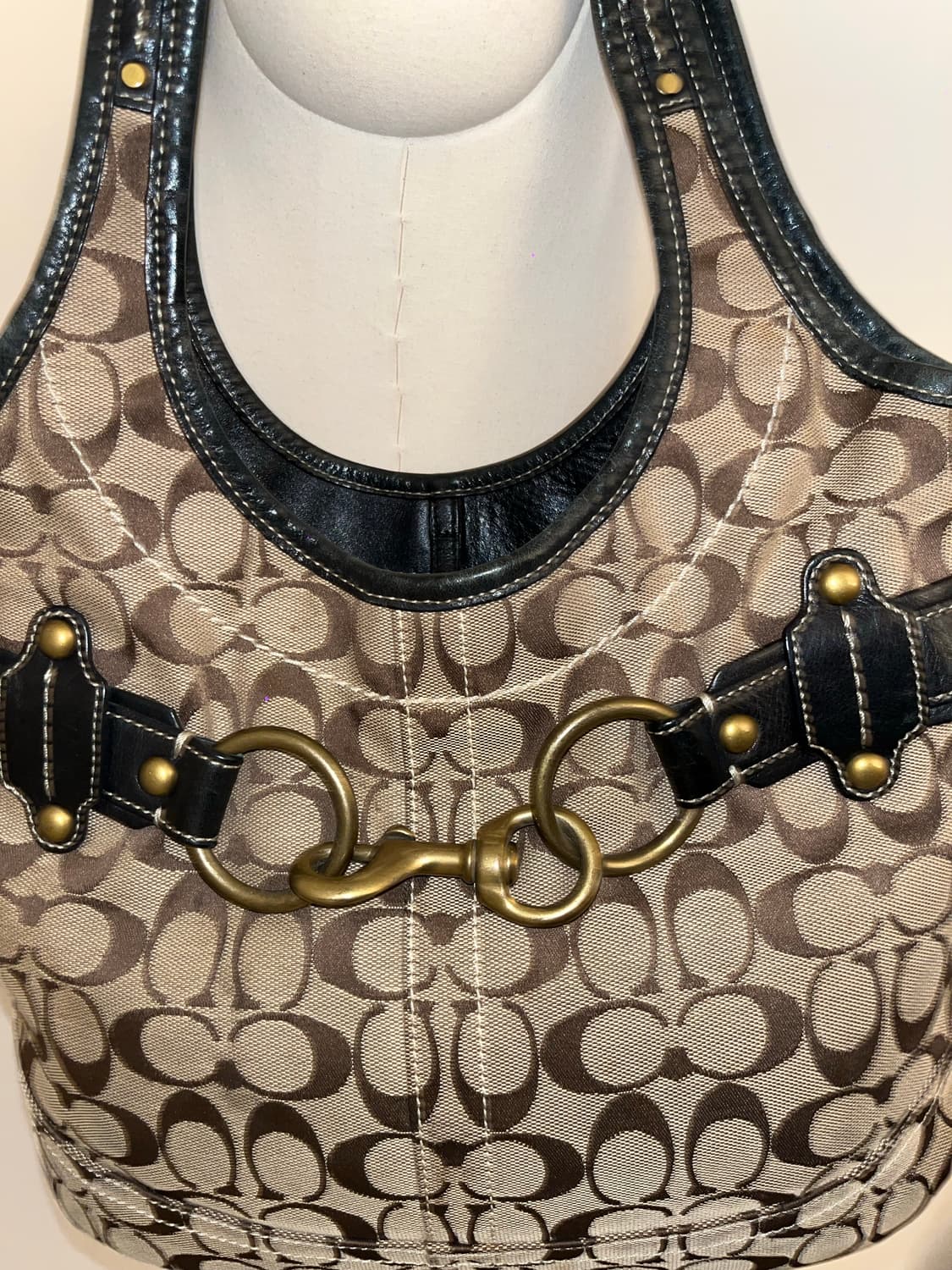 Coach Beige & Black Shoulder Bag 상품이미지4