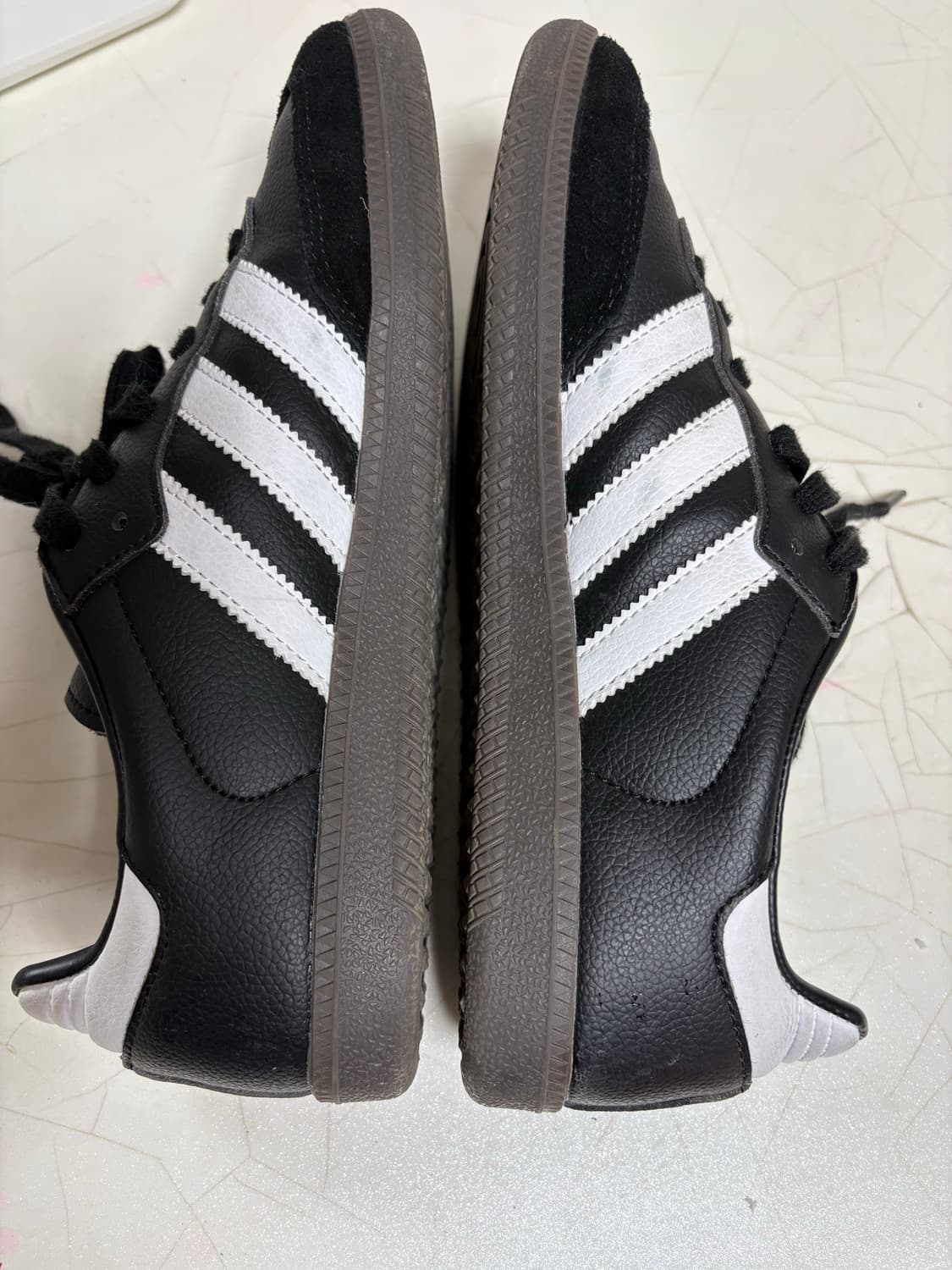 아디다스 공용 스니커즈 삼바 OG 블랙 화이트 검 상품이미지4