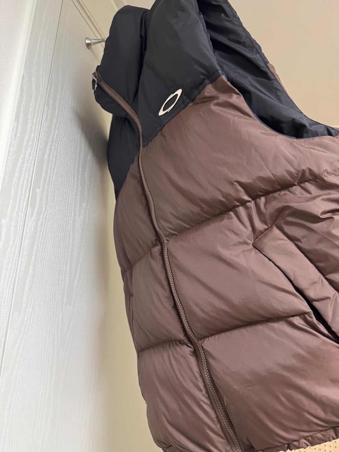 노이아고 조끼 패딩 NOI1074 리버시블 다운 패딩 베스트 (브라운)  상품이미지2