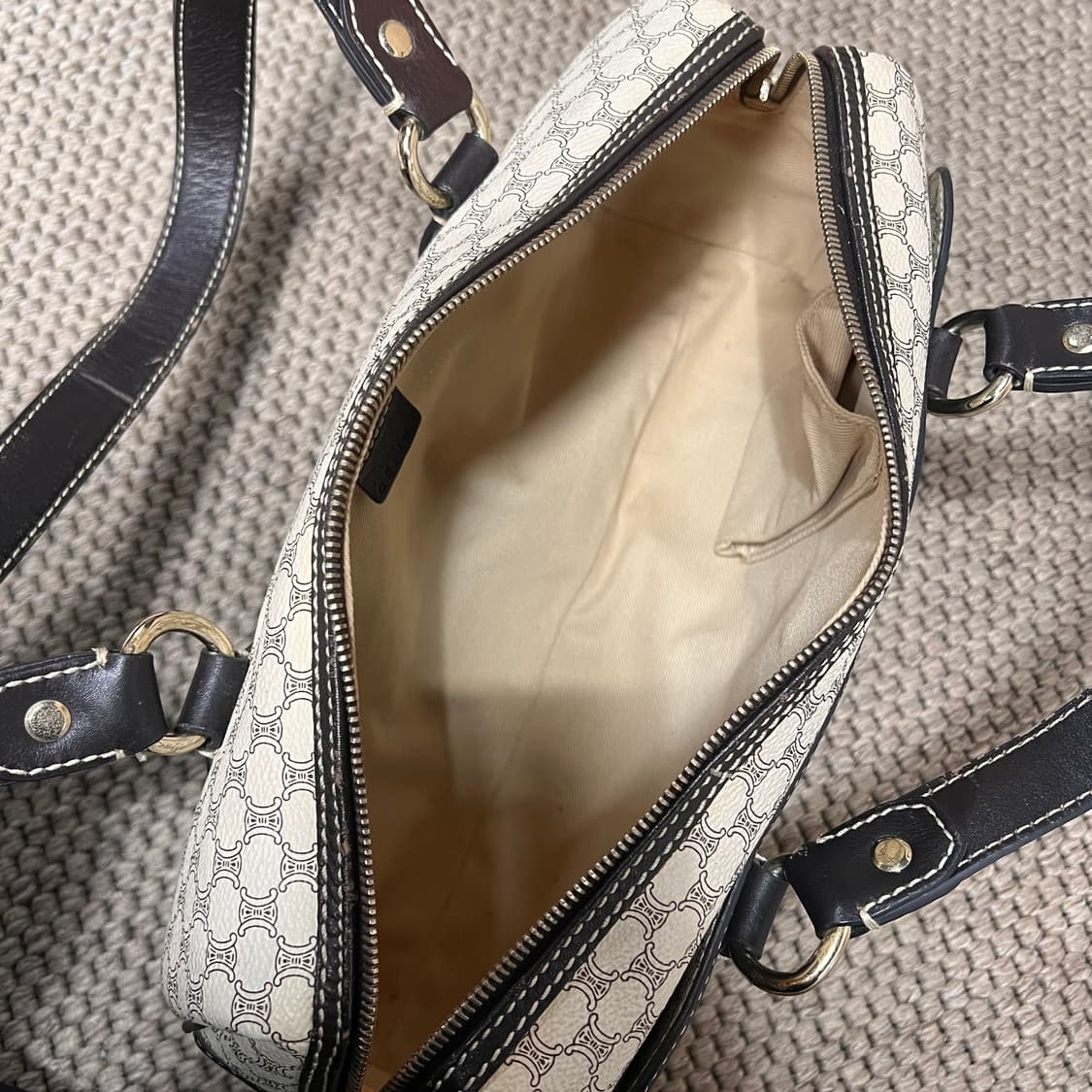 셀린느 마카담 캔버스 숄더백 상품이미지8