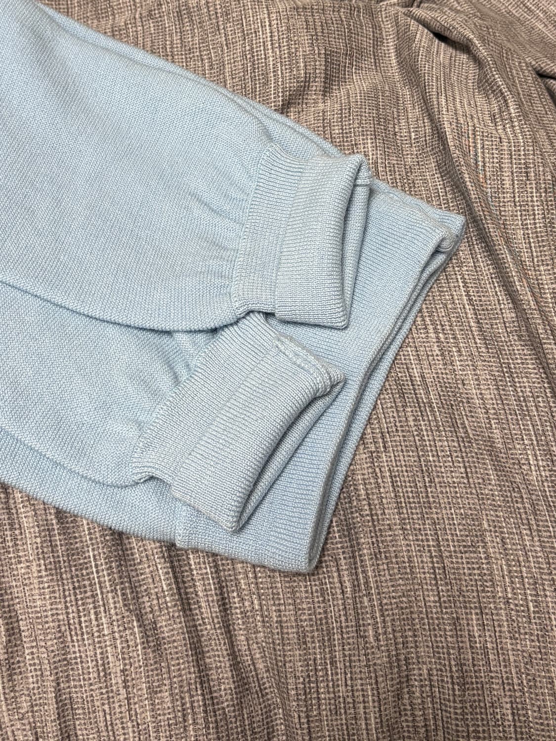 CREST MERINO WOOL V-NECK / Sky Blue (L) 상품이미지2