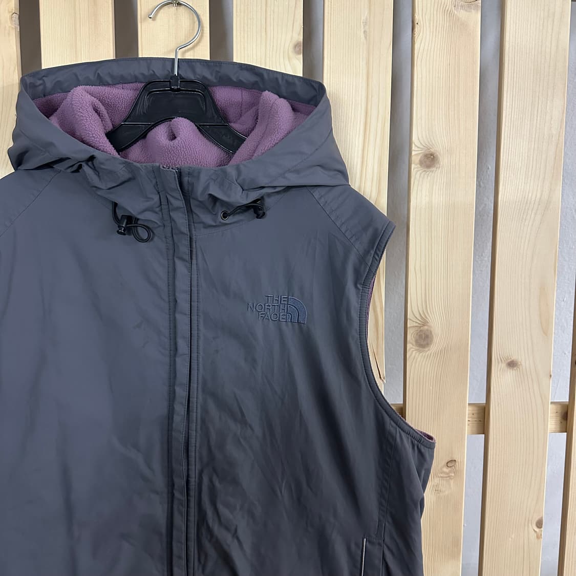 (M) 노스페이스 그레이 퍼플 바람막이 후드 베스트 조끼 상품이미지3