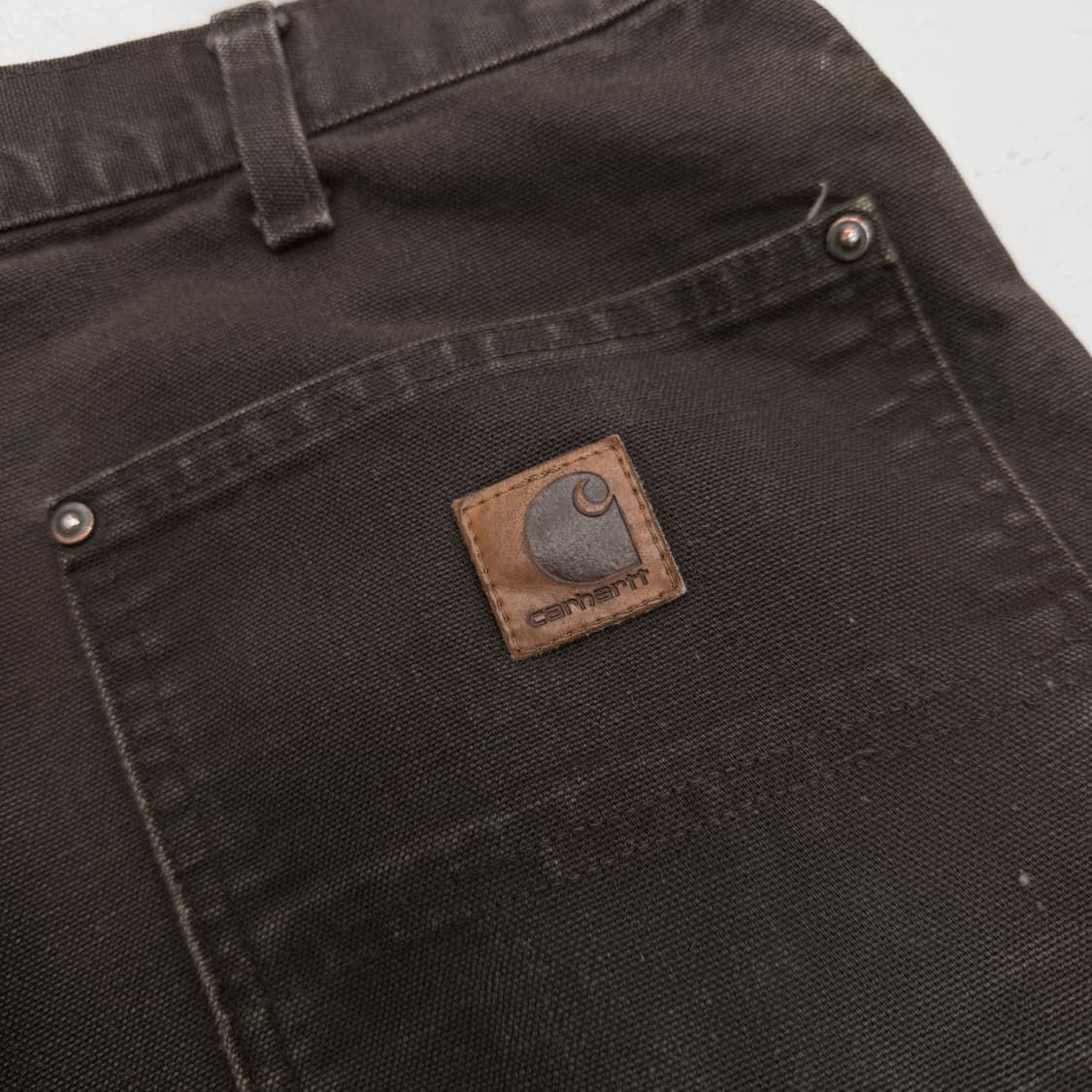 칼하트 더블니 다크브라운 가죽패치 카펜터 페이딩 와이드 워크팬츠 상품이미지8