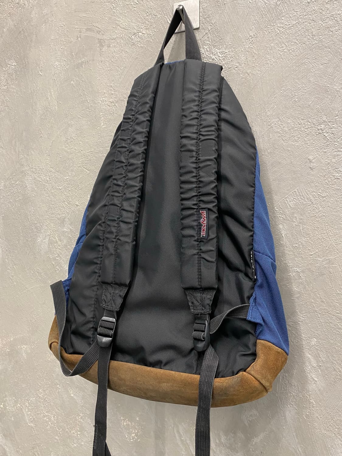 [38*52] Jansport 잔스포츠 스웨이드 바텀 백팩 상품이미지7