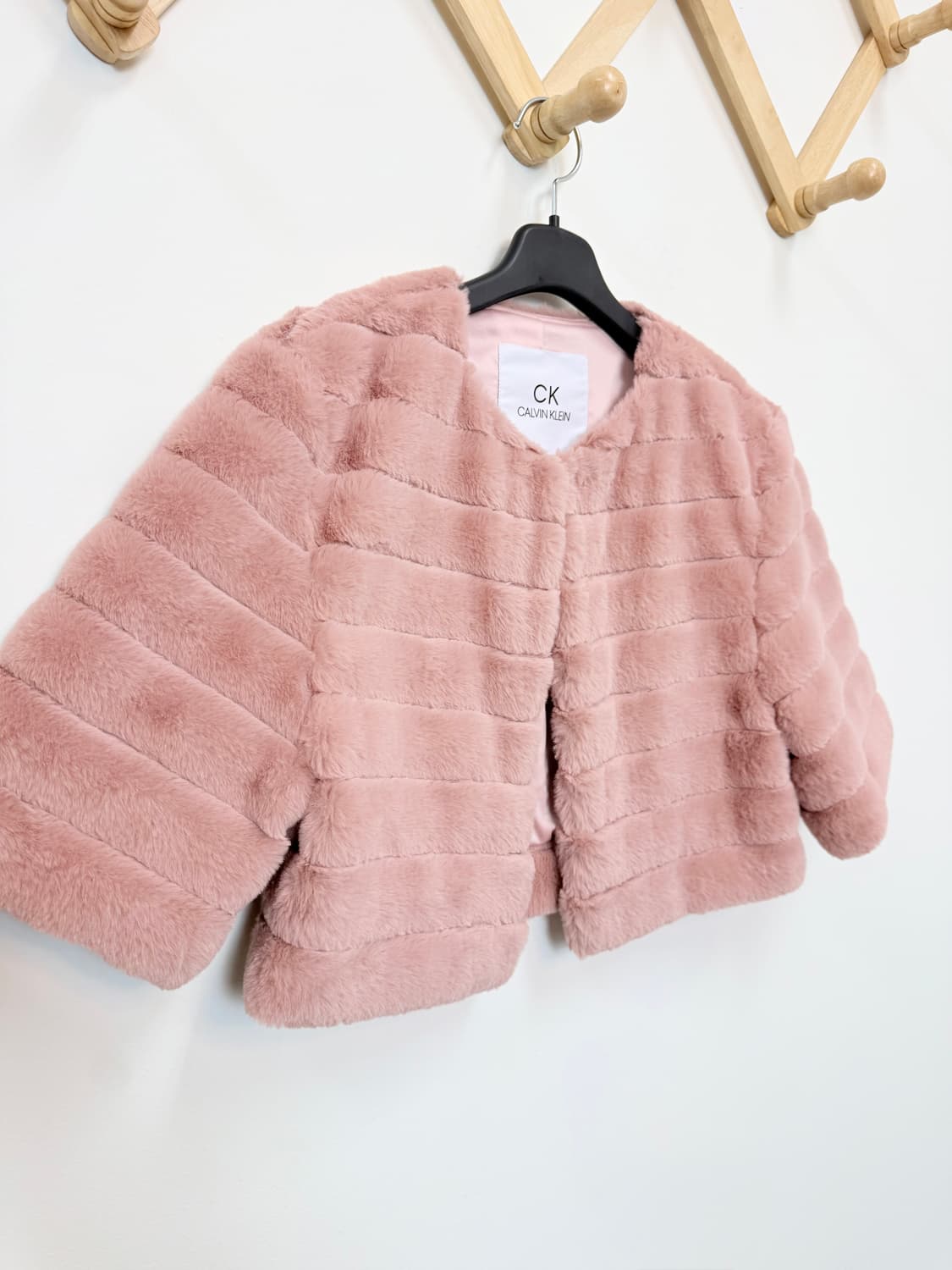 한섬 CK 캘빈클라인 크롭 퍼자켓 상품이미지3