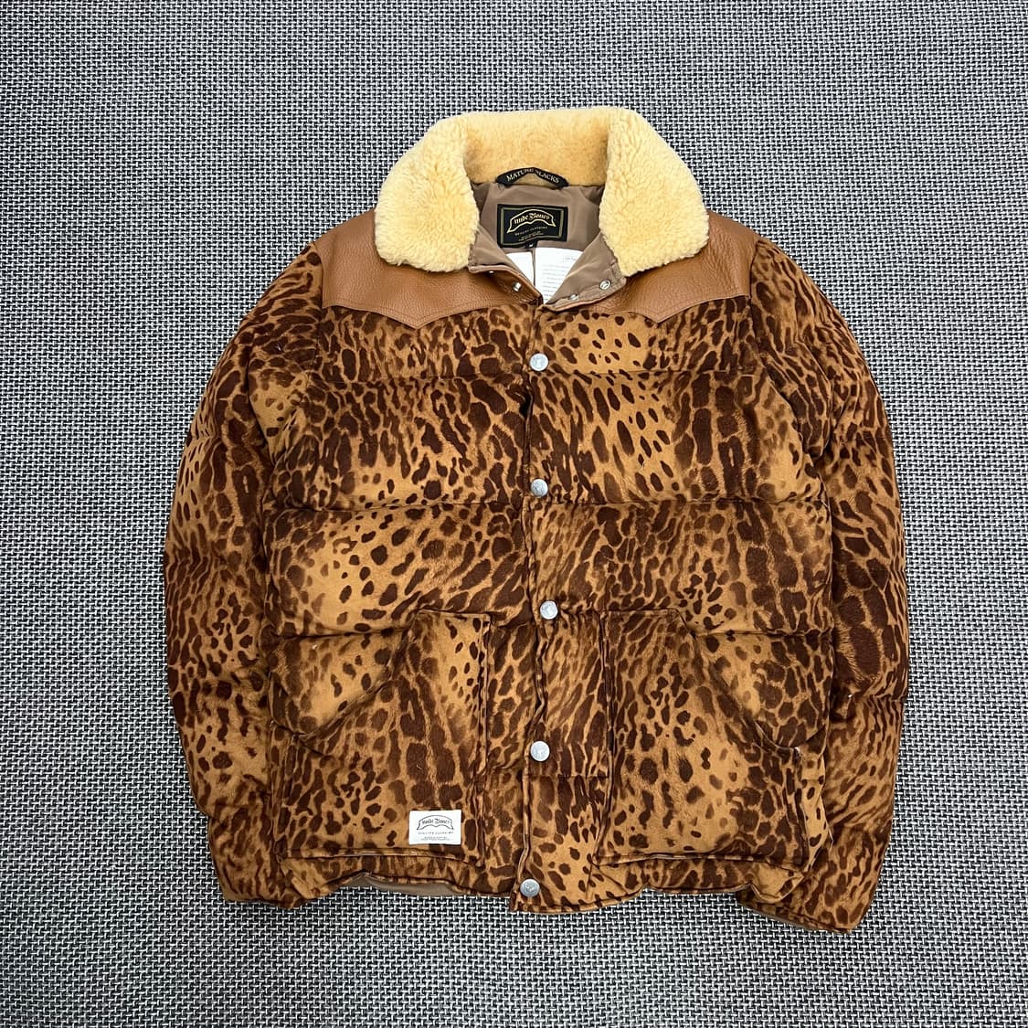 누드본즈 레오파드 웨스턴 패딩 상품이미지1