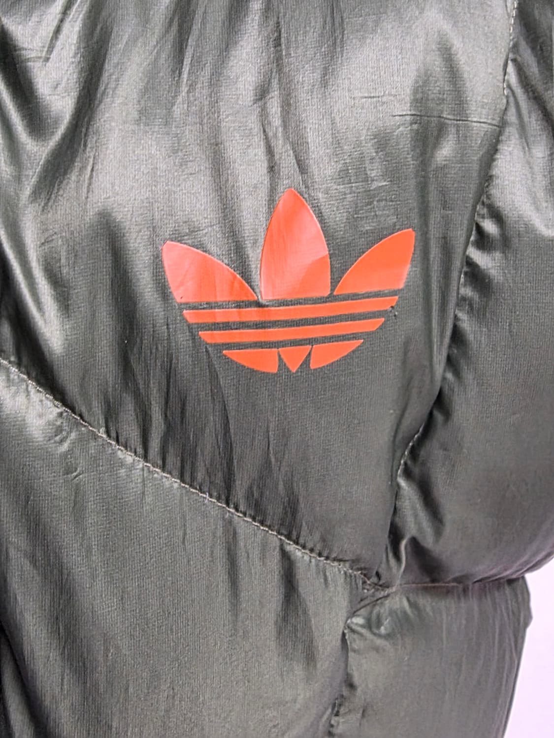 아디다스 카키  오렌지 오리털패딩조끼 95 66 54 상품이미지3