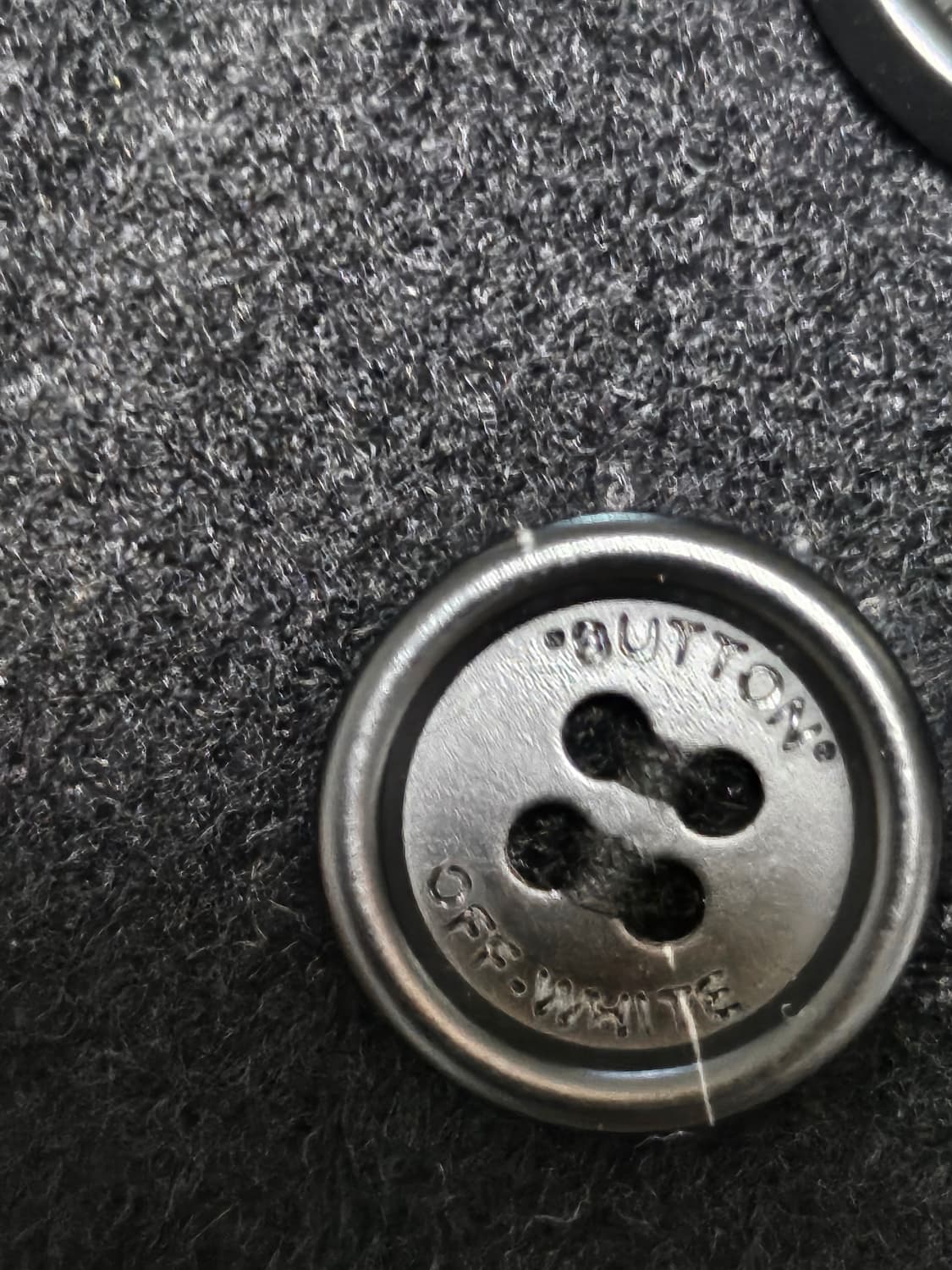 오프화이트 17fw 버질 아블로 패치 울코트 XL 상품이미지4