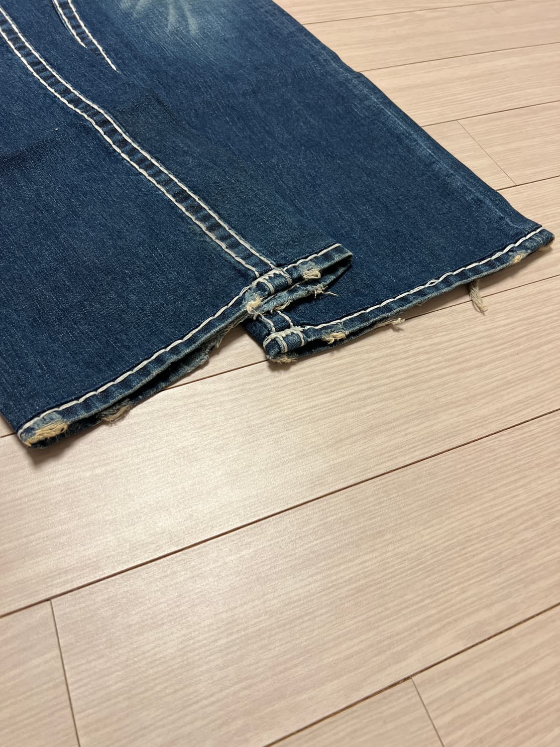 트루릴리전(True Religion) 빌리 슈퍼 T 데님 팬츠 / 30 상품이미지5