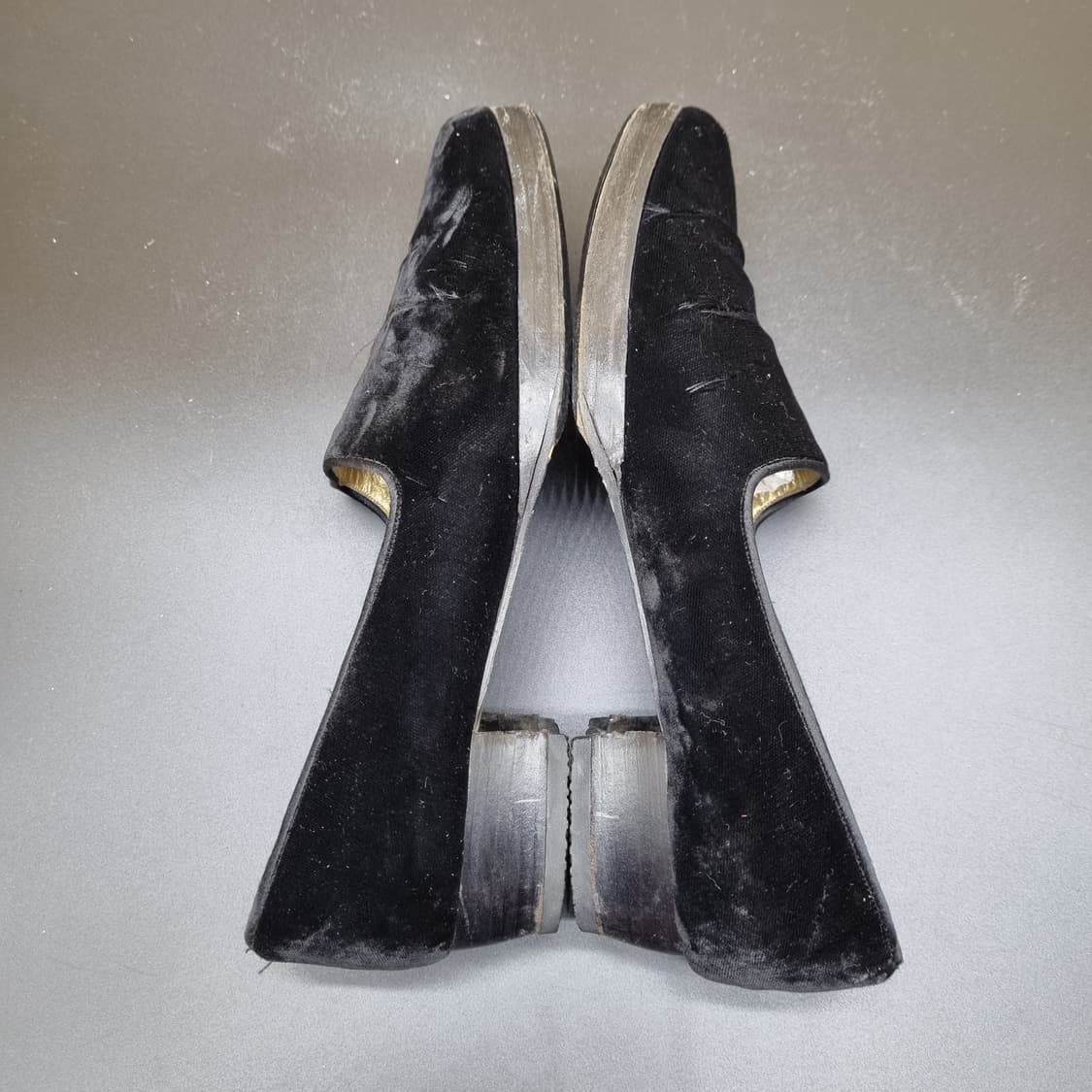 입생로랑 벨벳 펌프스 7.5 245 상품이미지5