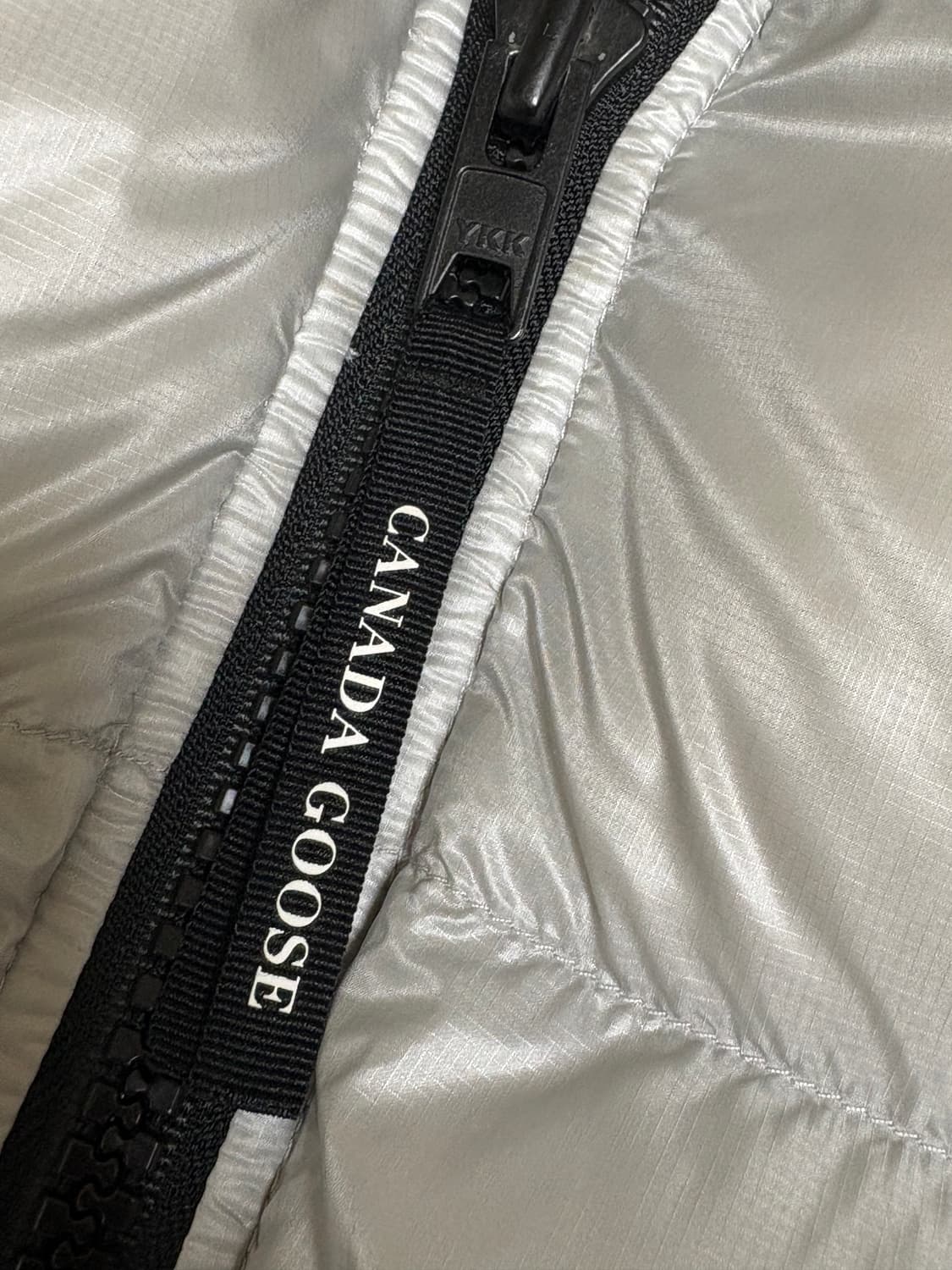 [L,105]캐나다구스 크로프톤 푸퍼 블랙라벨 패딩 국내매장판 정품 상품이미지6