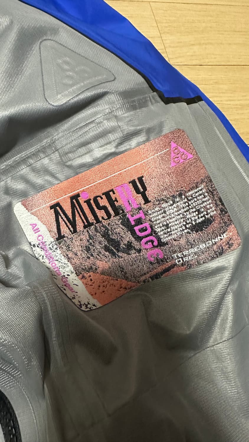 acg 미저리 릿지 고어텍스 해외판 s사이즈 판매 합니다 상품이미지3