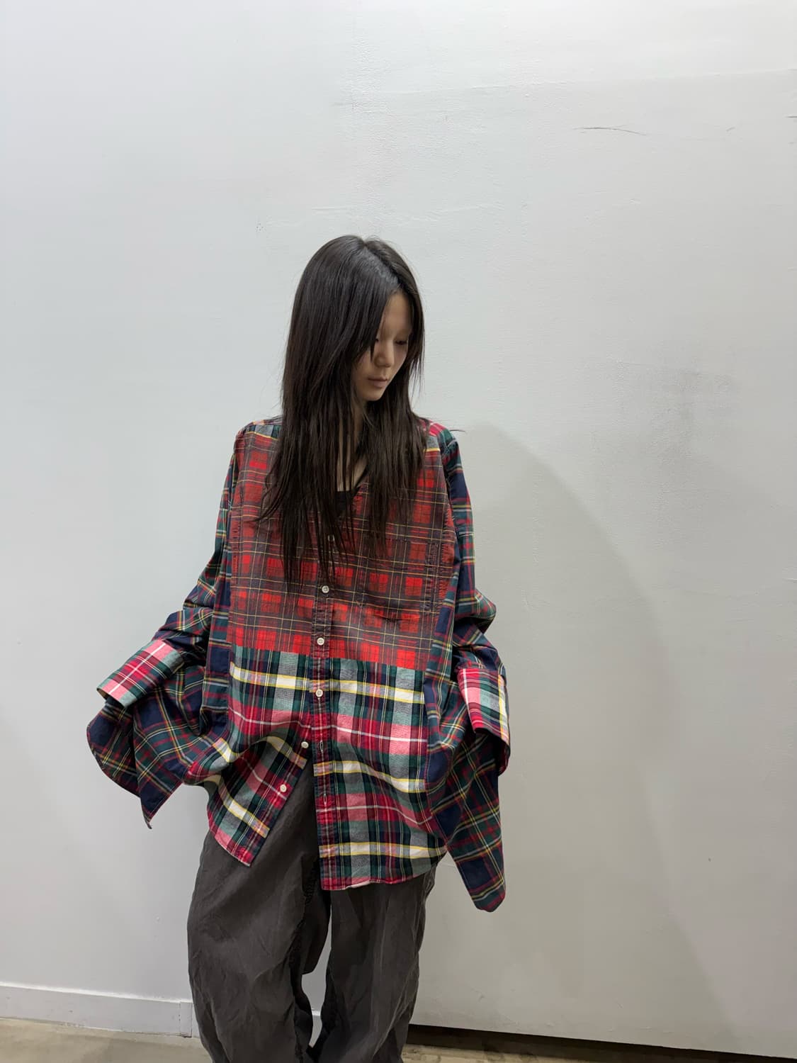 나나서카 패턴 오버핏 셔츠 상품이미지2