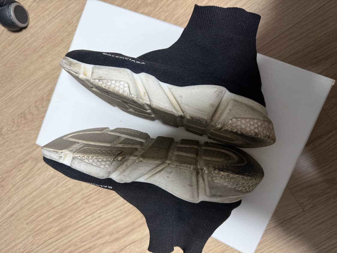 발렌시아가 스피드러너 og e40 상품이미지3