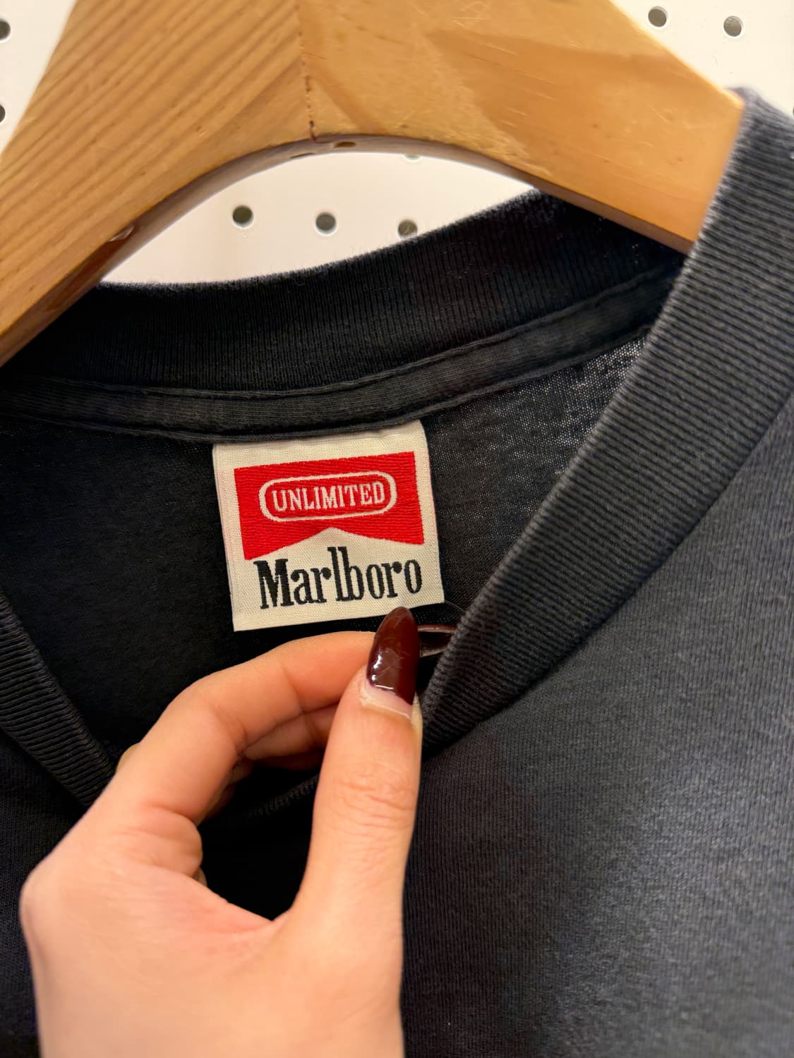 말보로 UNLIMITED 포켓 그래픽 반팔 블랙 U1686 상품이미지5