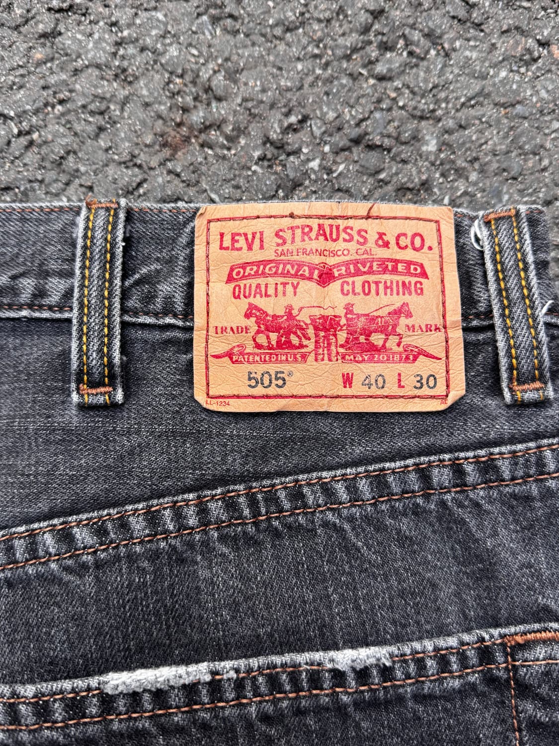 리바이스 505 워싱 레귤러 흑청 데님팬츠 (40Size)  상품이미지4