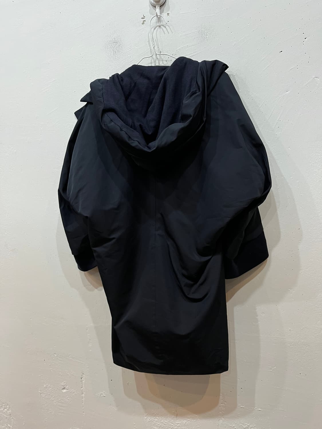 한섬 타임 패디드 점퍼 네이비  상품이미지2