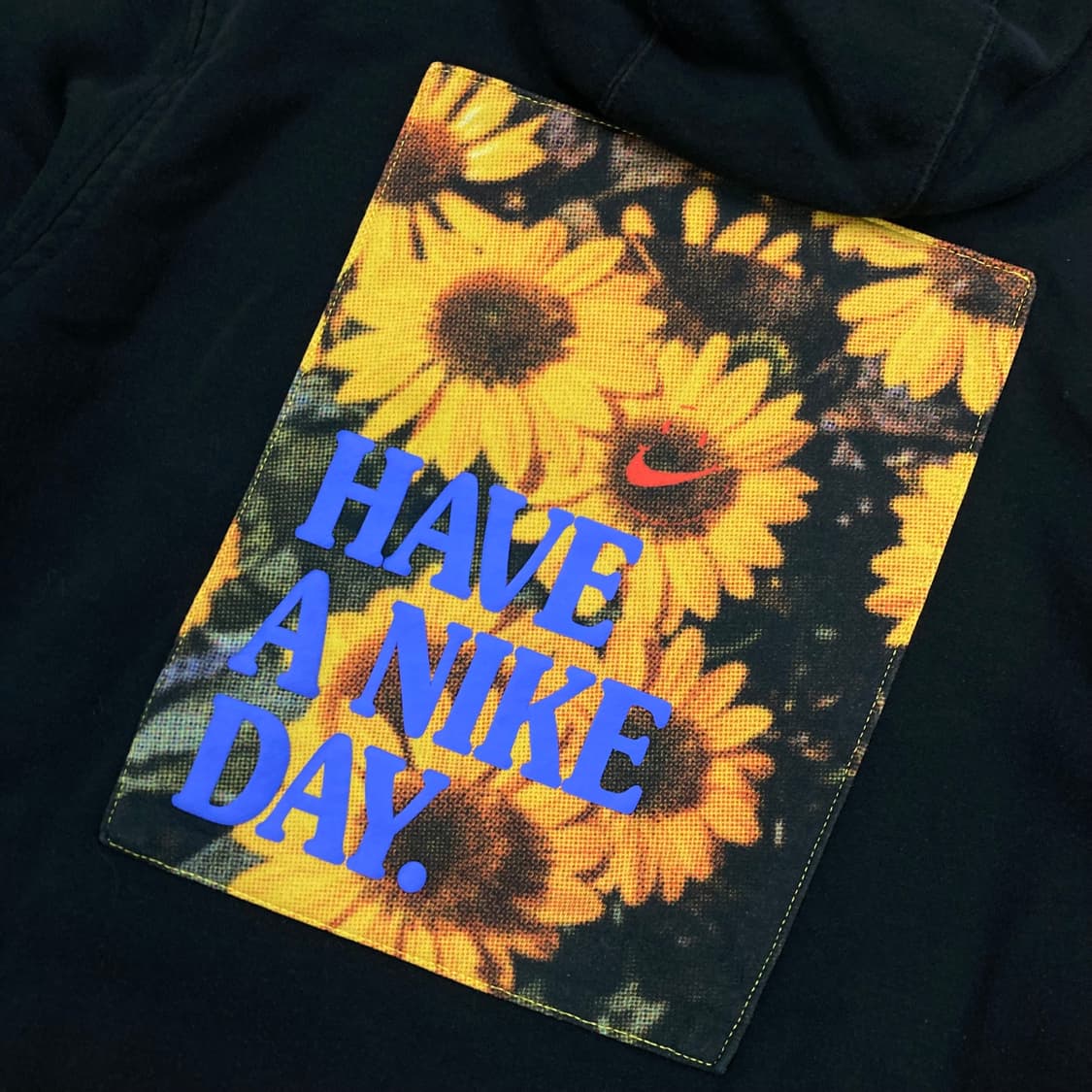 나이키 블랙 컬러 빅로고 후드티 상품이미지3