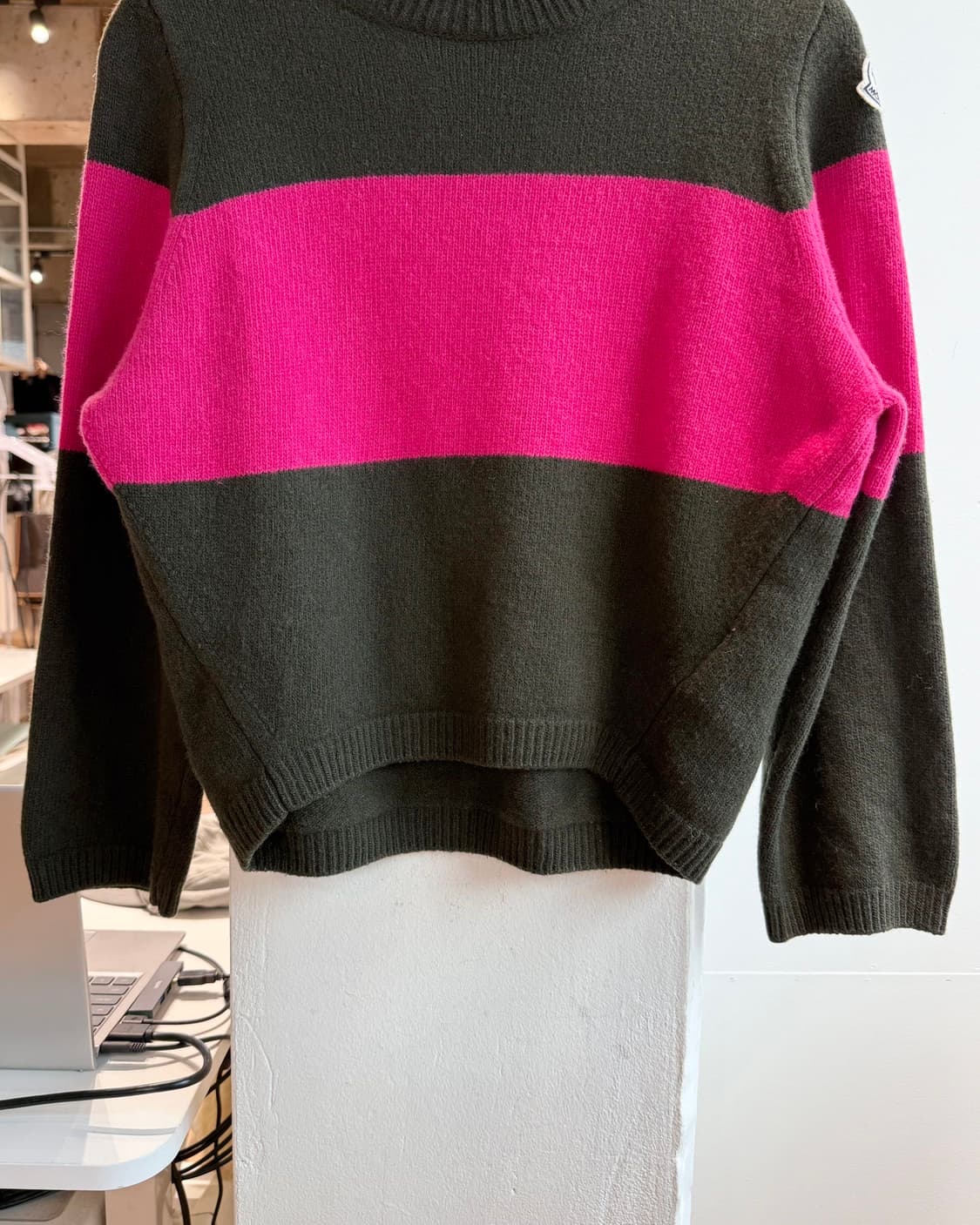 몽클레르 카키 핑크 스트라이프 울 니트 상품이미지6