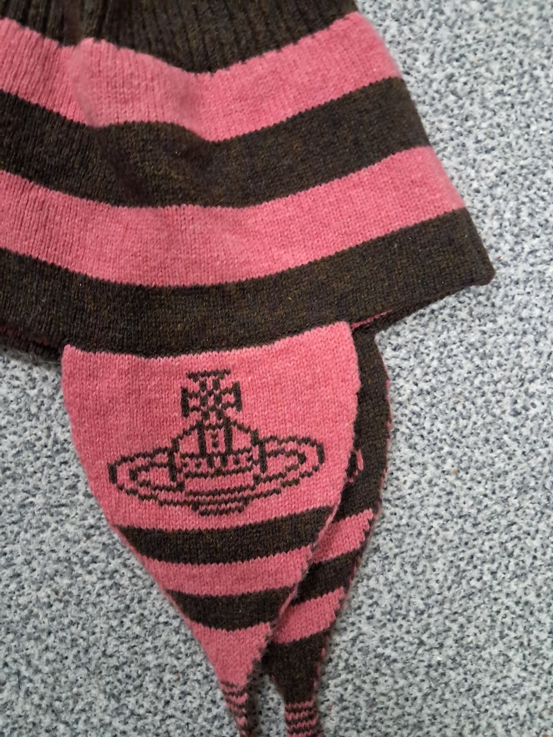 비비안웨스트우드 나나 이어플랩 비니 상품이미지2