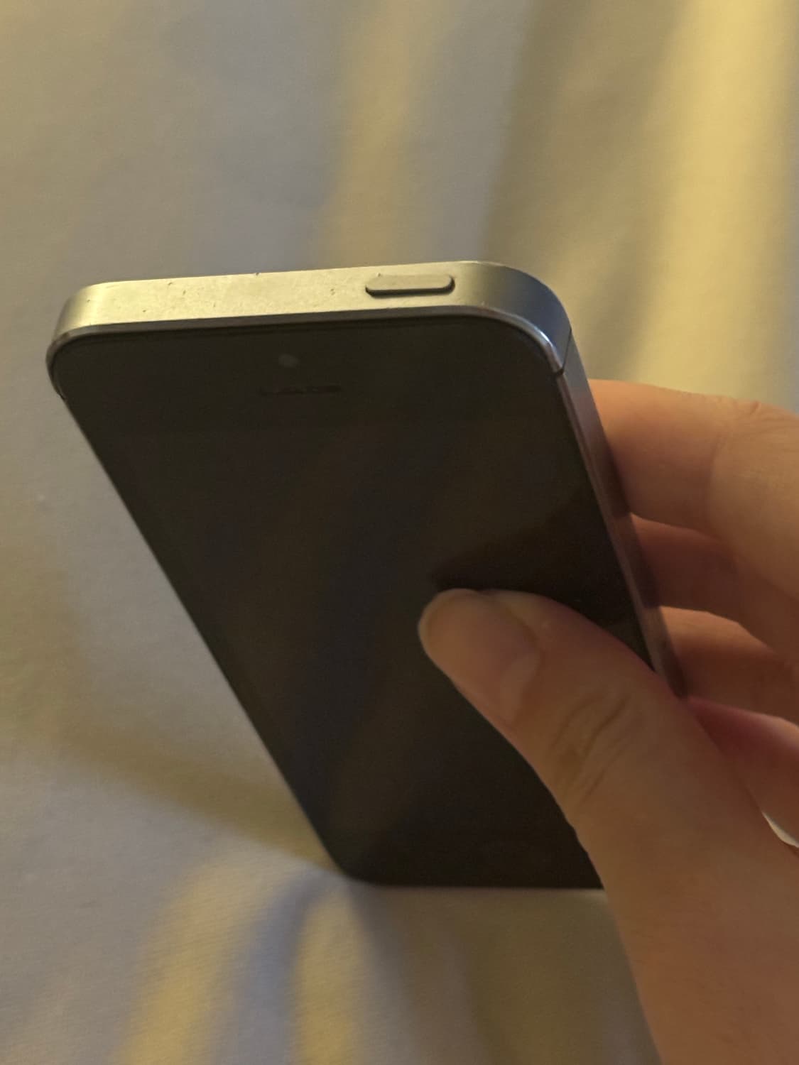 작례O) 아이폰 5S 스페이스 그레이 16gb 상품이미지5