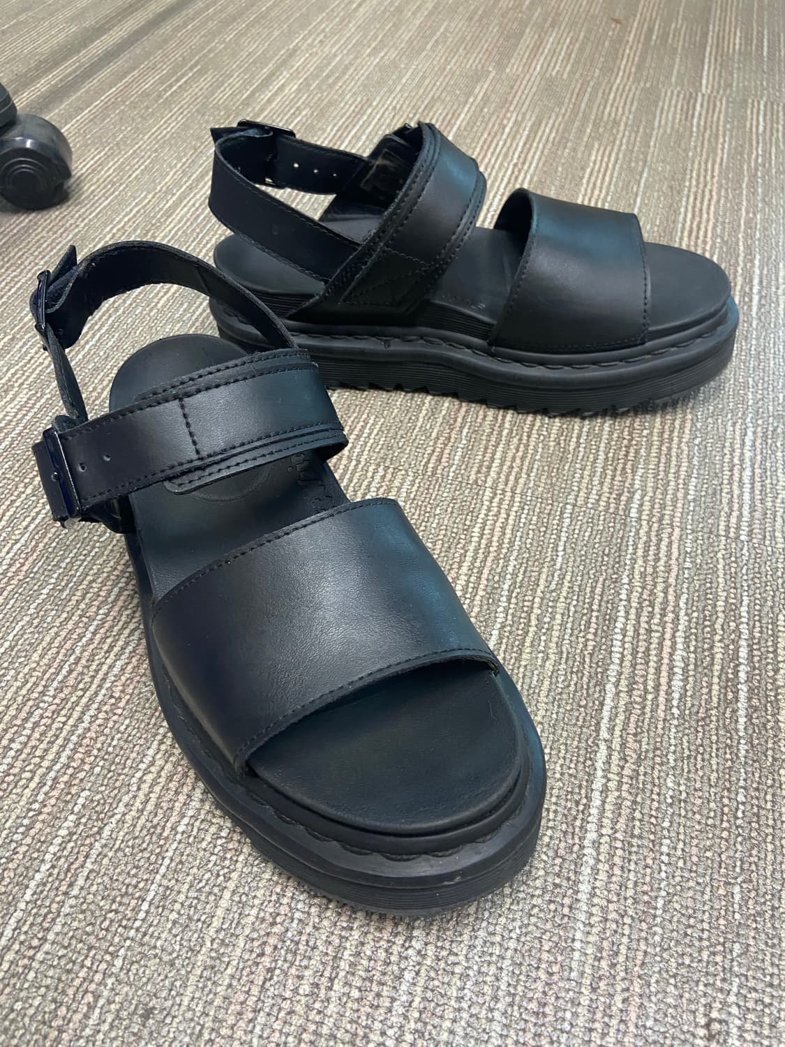 닥터마틴 보스 샌들 240 단종이사급처 상태좋음 상품이미지1