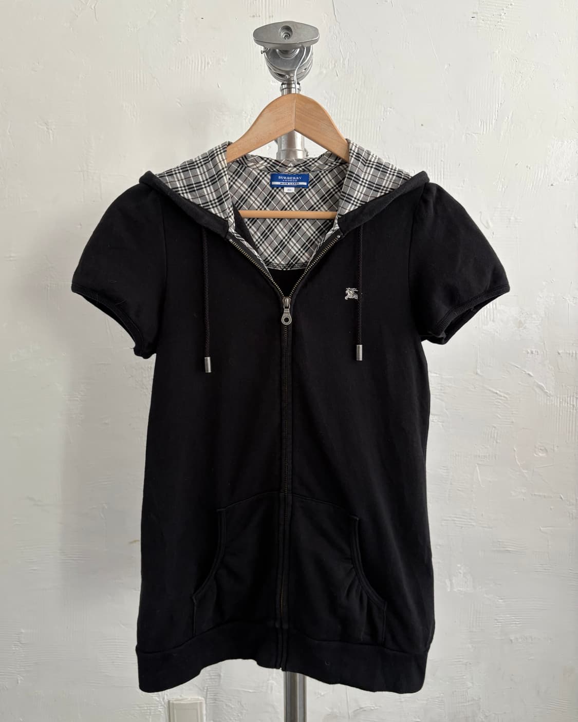 Burberry 버버리 블루라벨 블랙 반팔 후드집업 상품이미지5