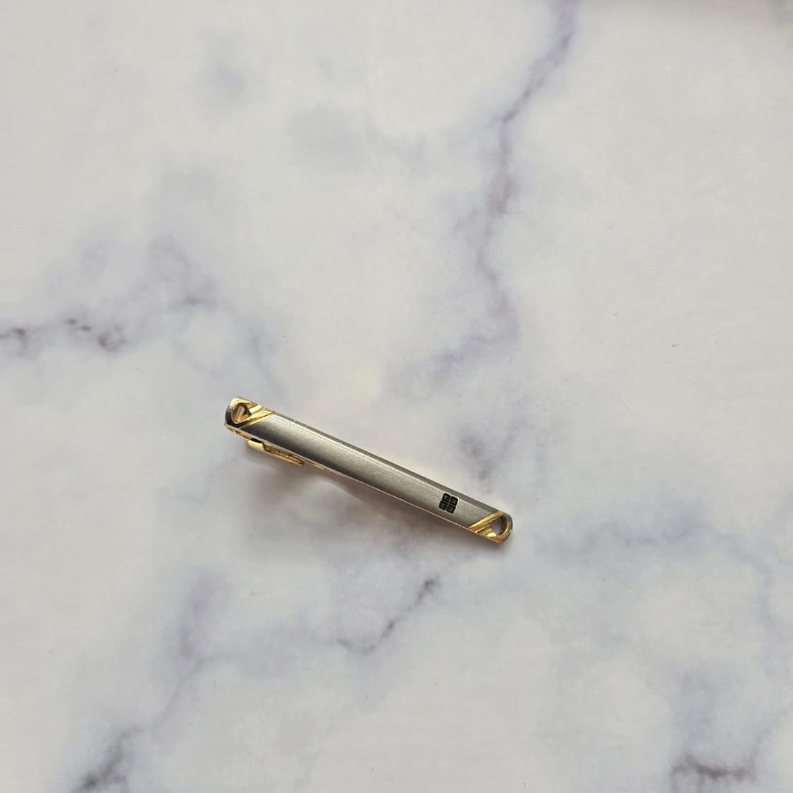 지방시 정품 명품 넥타이핀,커프스세트 5.7cm A+~A등급  J3
 상품이미지3