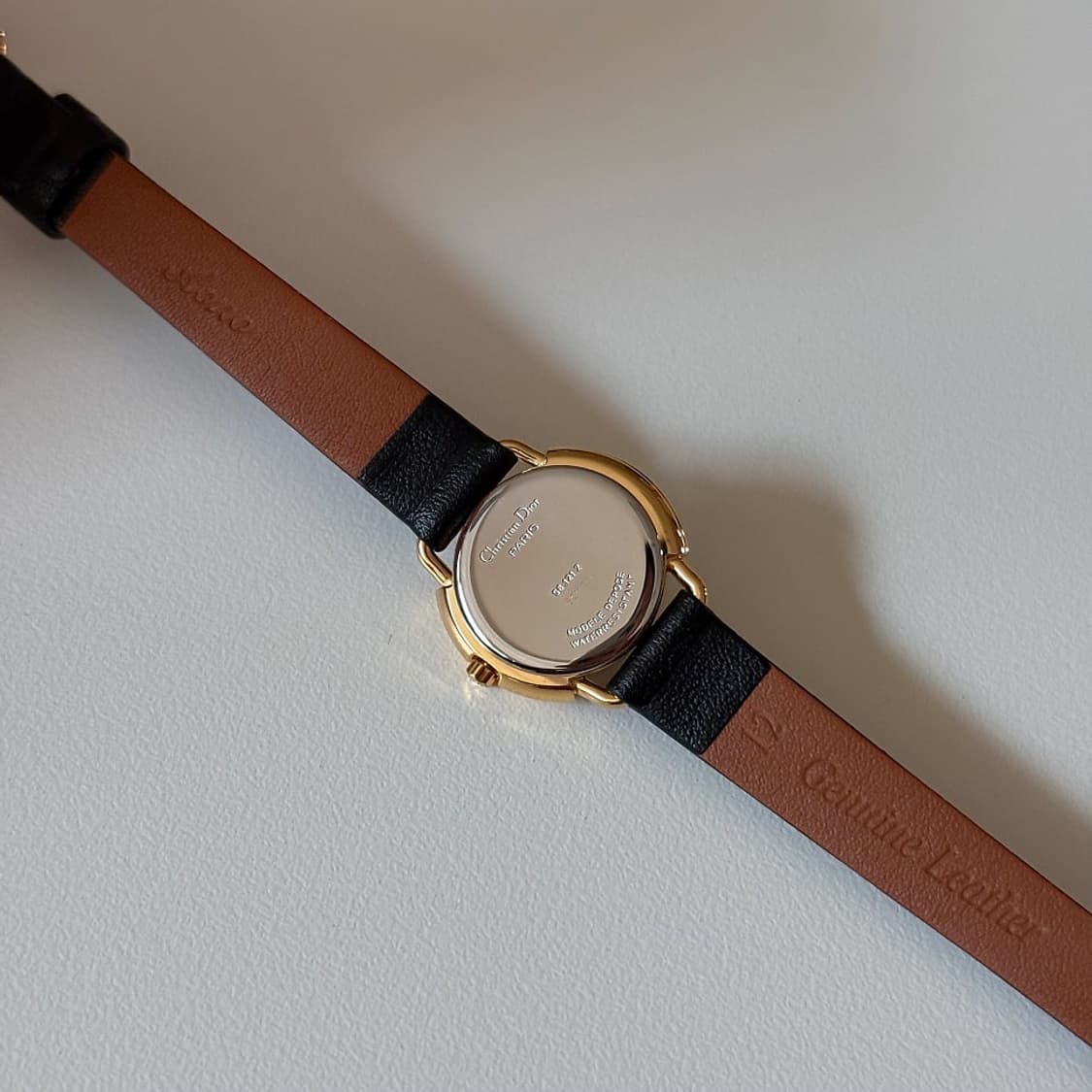 디올 쉘다이얼 cd버클 워치 상품이미지7