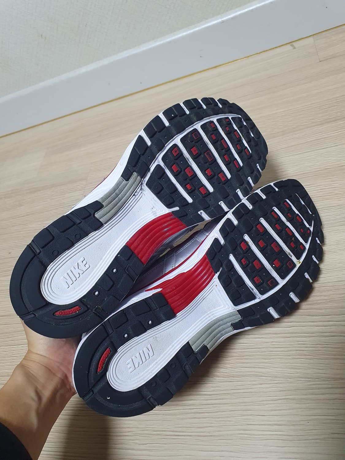 나이키 P-6000 실버/레드 운동화 280 상품이미지7