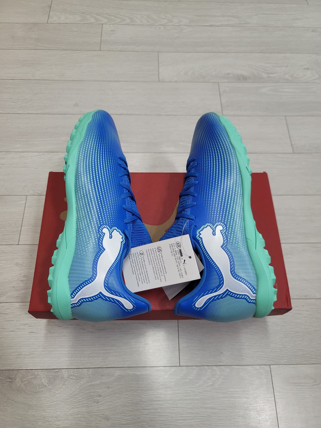 (275)푸마 풋살화 퓨처 7 플레이 TT[대전 직거래도 가능] 상품이미지1